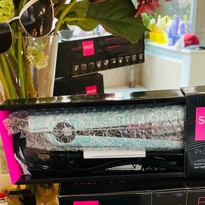 Style House Flat Iron with Accessories Kit Bundle NWT